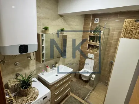 Prodaja, trosoban stan, 87m², Stari Aerodrom, Podgorica - image 14