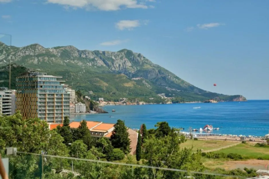 Prodaja, dvosoban stan, 73m², Bečići, Budva