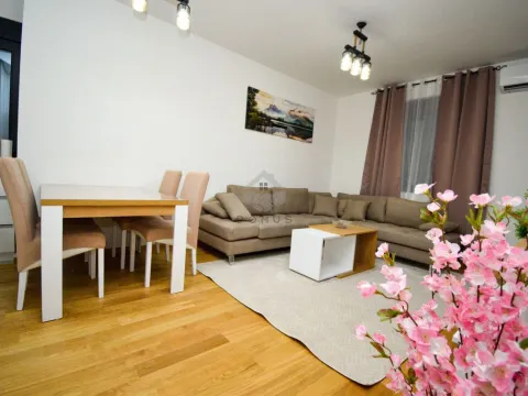 Rent, two bedroom apartment, 55m², City Kvart, Podgorica - image 2
