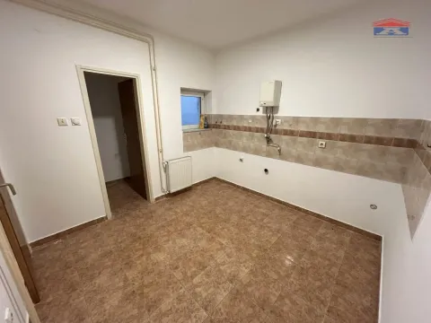 Izdavanje, dvosoban stan, 51m², Grbavica, Novi Sad Sve Podlokacije - image 4