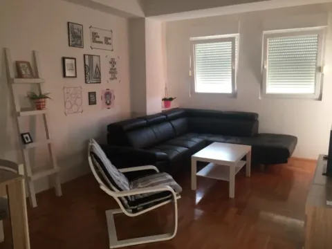 Izdavanje, jednosoban stan, 52m², City Kvart, Podgorica - image 2