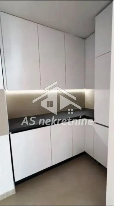 Izdavanje, stan, 66m², Čukarica, Beograd