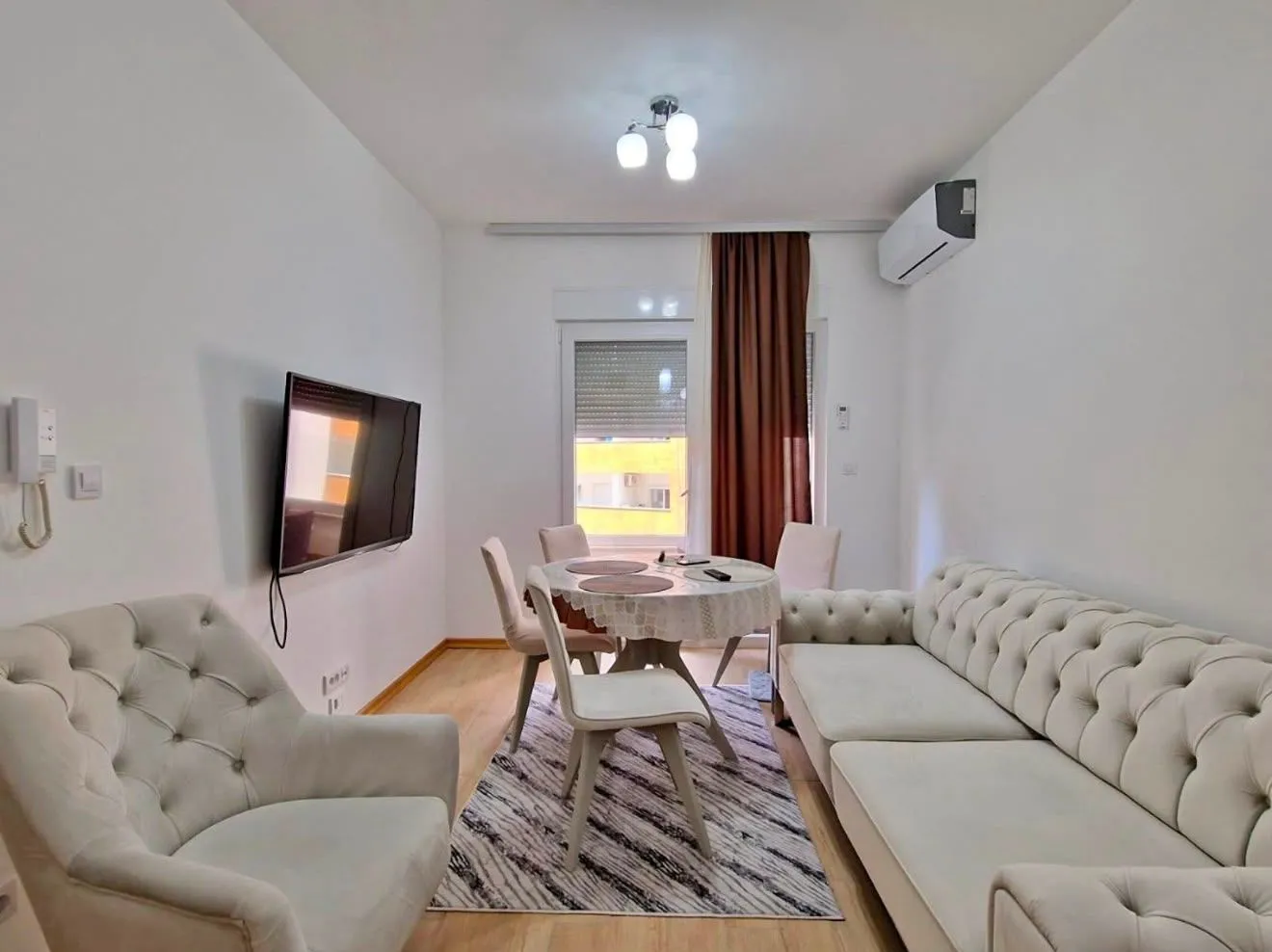 Rent, one bedroom apartment, 42m², Bijeli Do, Budva