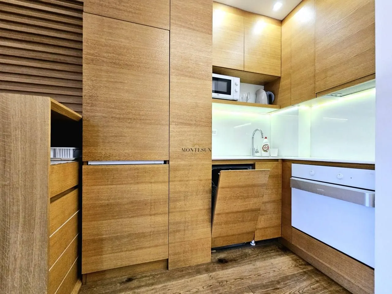 Rent, one bedroom apartment, 44m², Lazi, Budva
