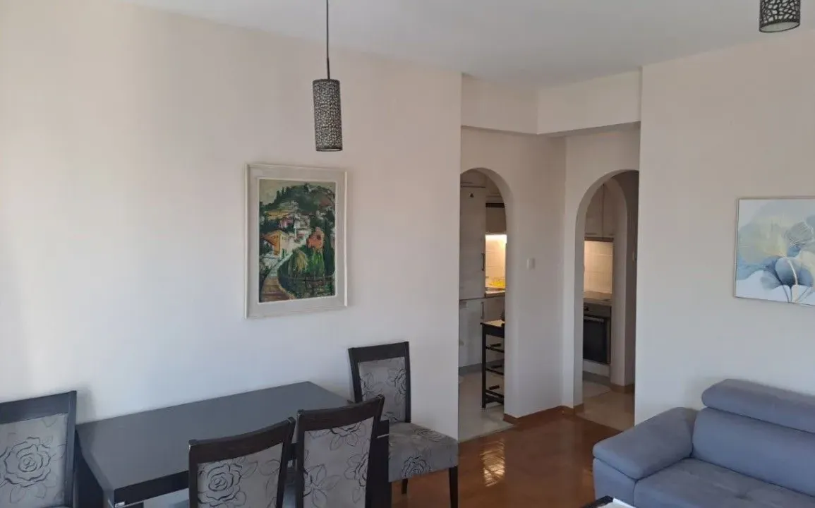 Izdavanje, dvosoban stan, 65m², Zabjelo, Podgorica