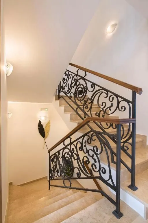 Sale, house, 320m², Lapčići, Budva