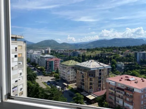 Izdavanje, dvosoban stan, 64m², Preko Morače, Podgorica