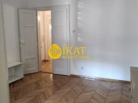 Prodaja, četvorosoban stan, 142m², Stari Grad, Beograd