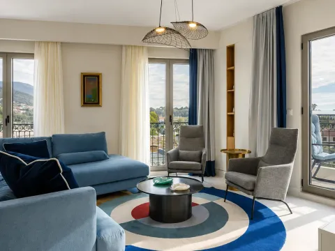 Izdavanje, dvosoban stan, 102m², Porto Montenegro, Tivat - image 1