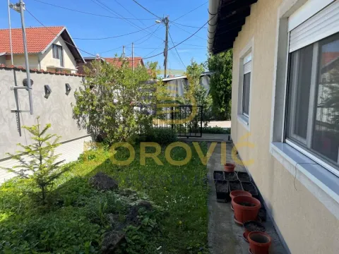 Prodaja, kuća, 156m², Batajnica, Beograd - image 15