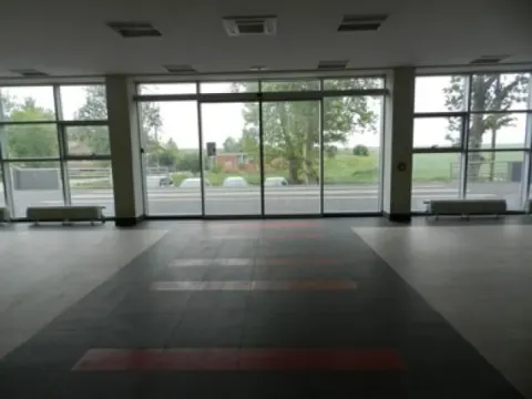 Rent, office space, 625m², Batajnica, Beograd - image 2