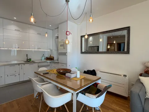 Prodaja, dvosoban stan, 64m², City Kvart, Podgorica - image 2