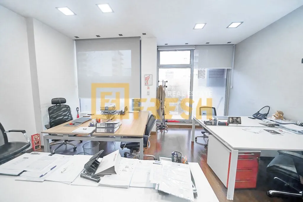 Rent, office space, 160m², City Kvart, Podgorica