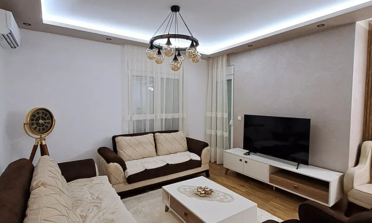 Izdavanje, dvosoban stan, 66m², Zabjelo, Podgorica