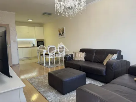 Izdavanje, dvosoban stan, 75m², City Kvart, Podgorica - image 10