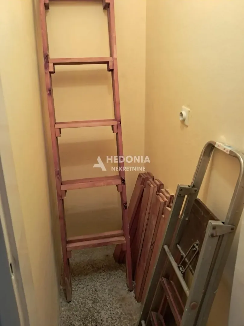 Prodaja, dvosoban stan, 49m², Stari Grad, Beograd