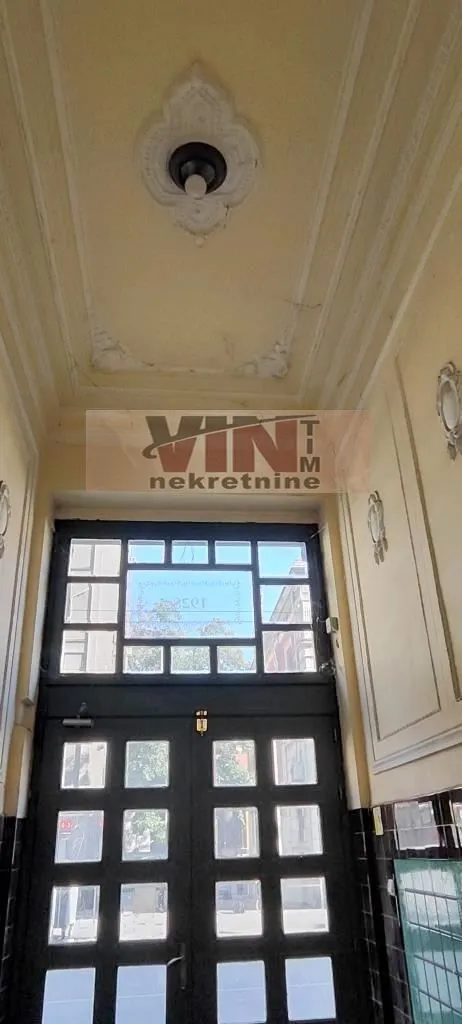 Izdavanje, četvorosoban stan, 115m², Stari Grad, Beograd