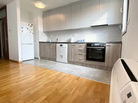 Sale, three bedroom apartment, 100m², Blok 5, Podgorica - image 3