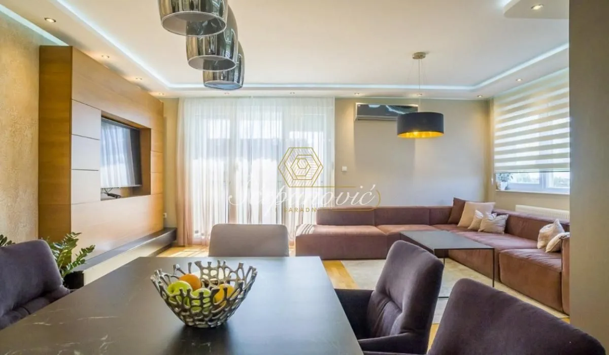 Sale, four bedroom apartment, 113m², Bulevar patrijarha Pavla, Novi Sad Sve Podlokacije