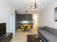 Izdavanje, dvosoban stan, 80m², Bečići, Budva - image 5