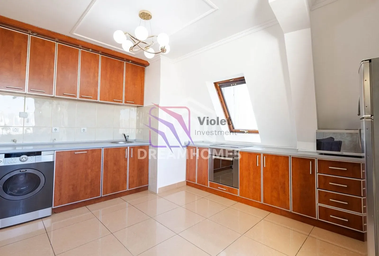 Prodaja, trosoban stan, 86m², Centar, Podgorica