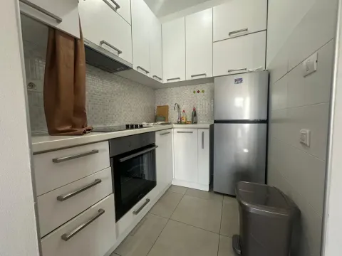Prodaja, garsonjera, 33m², City Kvart, Podgorica - image 2