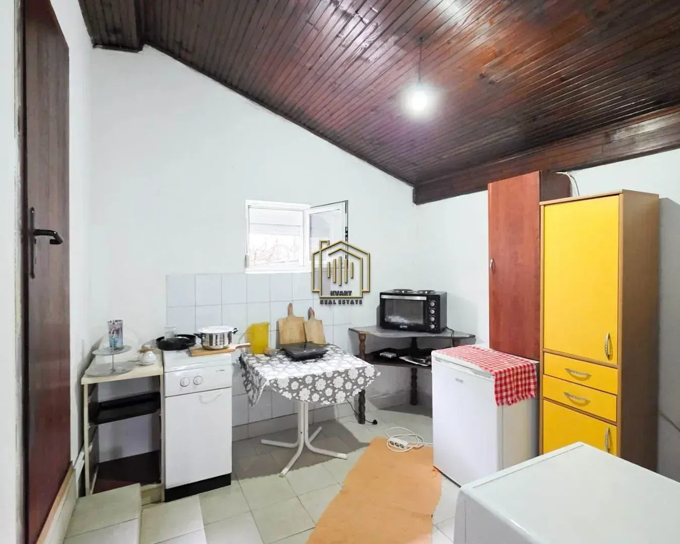 Prodaja, kuća, 115m², Tološi, Podgorica