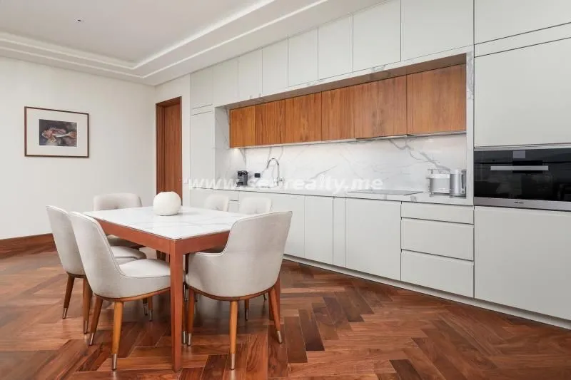 Prodaja, dvosoban stan, 174m², Porto Montenegro, Tivat