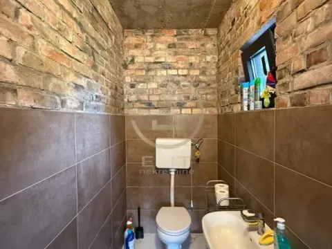 Sale, house, 35m², Sremska Kamenica, Petrovaradin - image 76