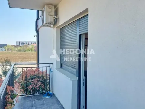 Rent, one bedroom apartment, 38m², Ledine, Beograd - image 8