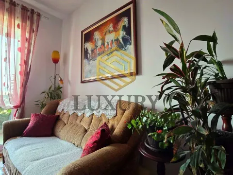 Izdavanje, dvosoban stan, 55m², Stari Aerodrom, Podgorica - image 15