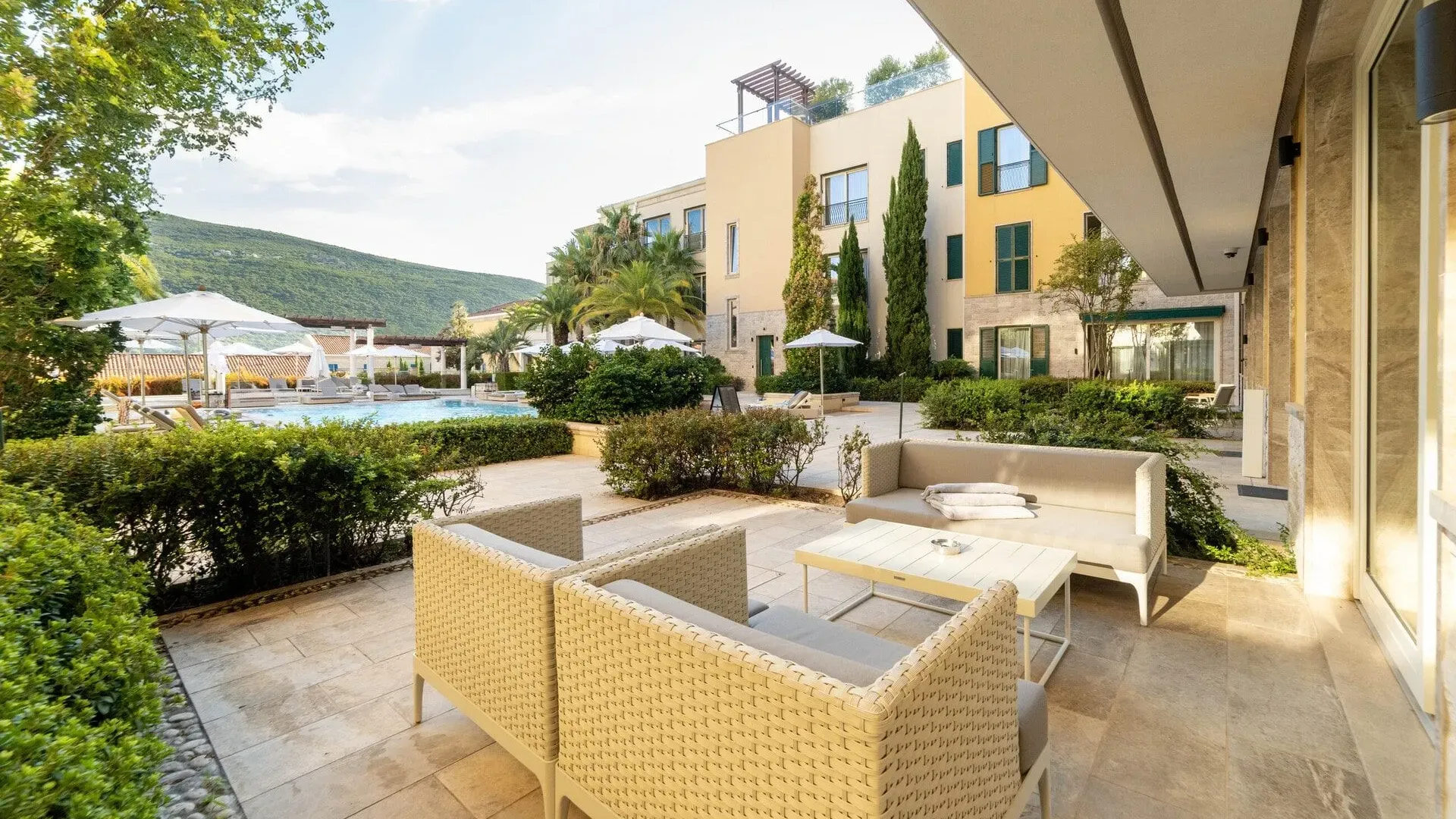 Prodaja, jednosoban stan, 90m², Portonovi, Herceg Novi