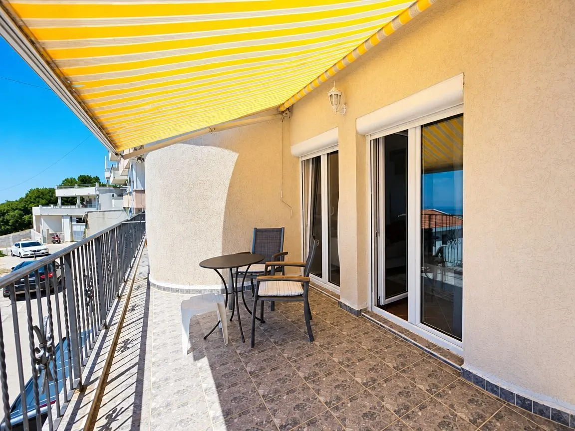Prodaja, dvosoban stan, 109m², Seoce, Budva
