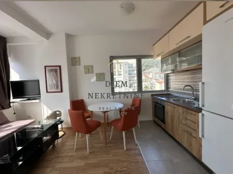 Rent, one bedroom apartment, 40m², Centar, Budva - image 9