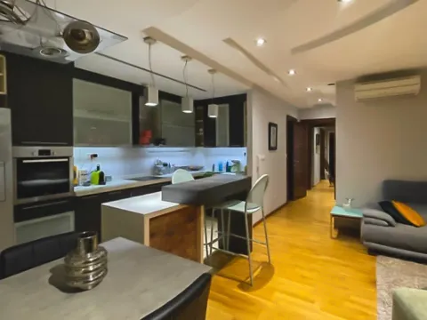 Prodaja, trosoban stan, 117m², City Kvart, Podgorica - image 3