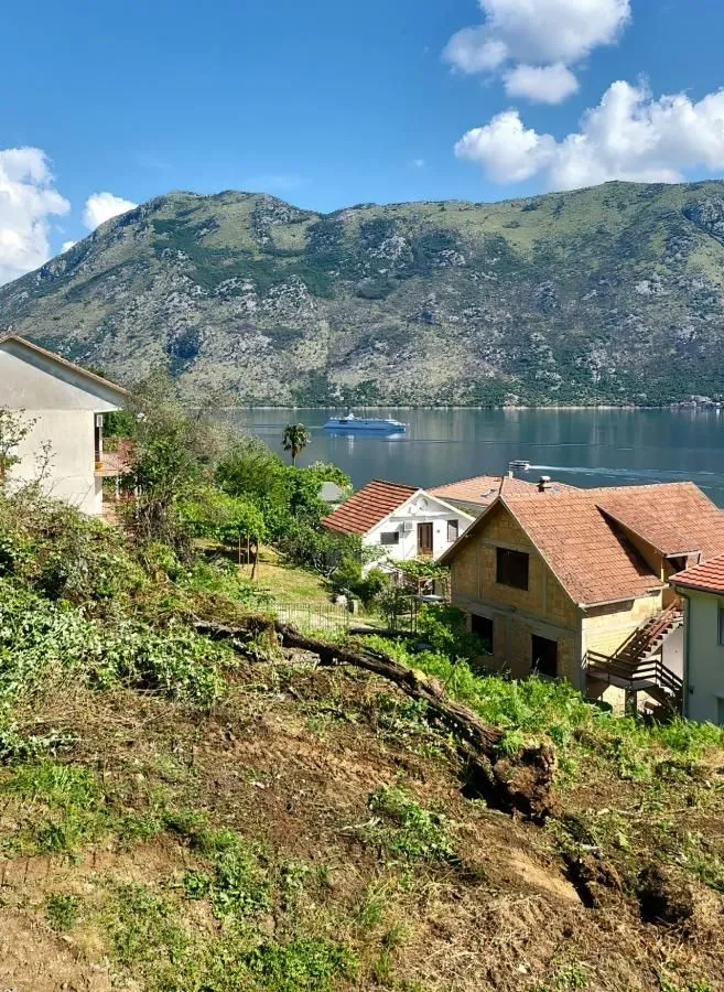 Prodaja, plac, 3200m², Stoliv, Kotor