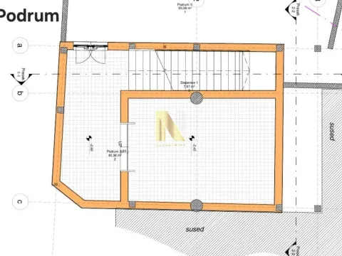 Izdavanje, kuća, 247m², Sremska Kamenica, Petrovaradin - image 12