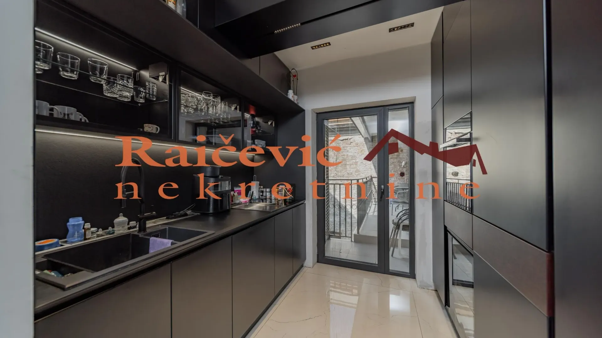 Prodaja, trosoban stan, 160m², Stari Grad, Beograd