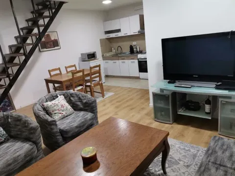 Rent, two bedroom apartment, 65m², Karaburma, Palilula Sve Podlokacije - image 6