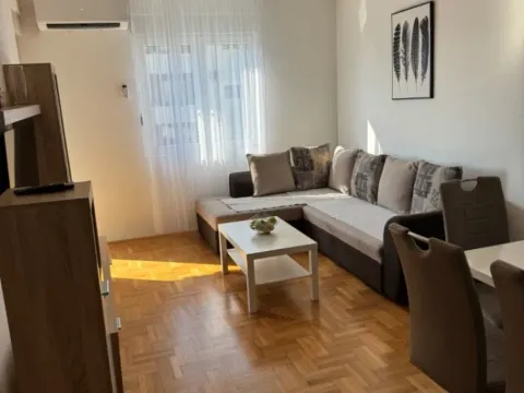 Izdavanje, jednosoban stan, 50m², Seljanovo, Tivat - image 3