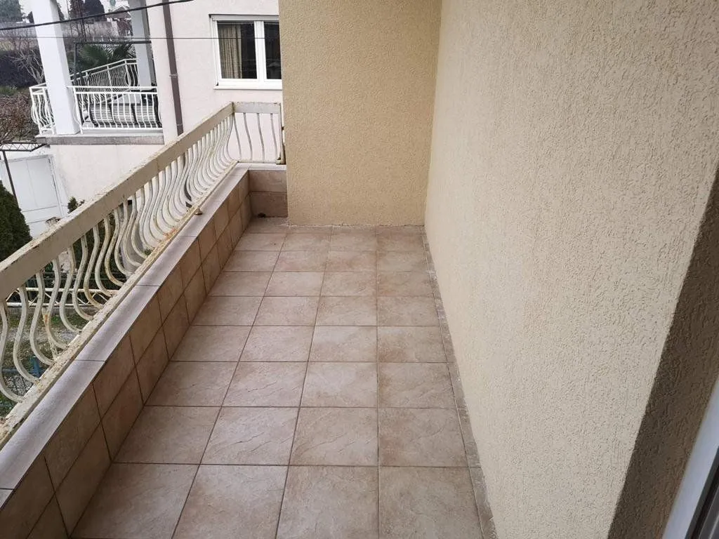 Izdavanje, stan, 350m², Vranići, Podgorica
