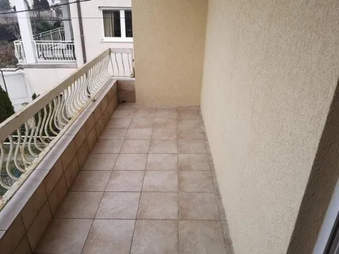 Izdavanje, stan, 350m², Vranići, Podgorica - image 23