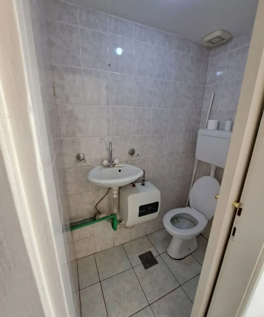 Izdavanje, poslovni prostor, 27m², Preko Morače, Podgorica