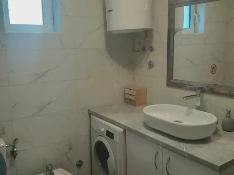 Rent, two bedroom apartment, 54m², Dobrota, Kotor - image 6