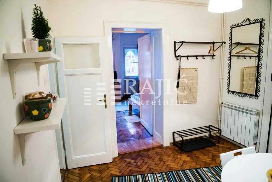 Rent, one bedroom apartment, 50m², Stari Grad, Beograd