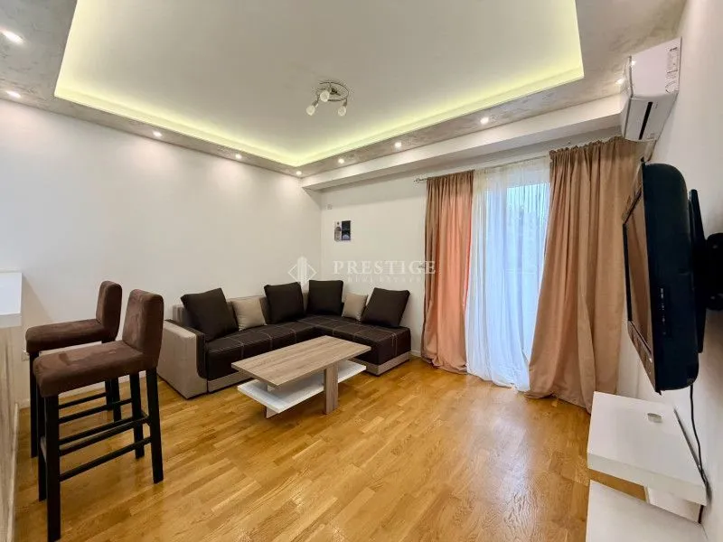 Izdavanje, garsonjera, 30m², Stari Aerodrom, Podgorica