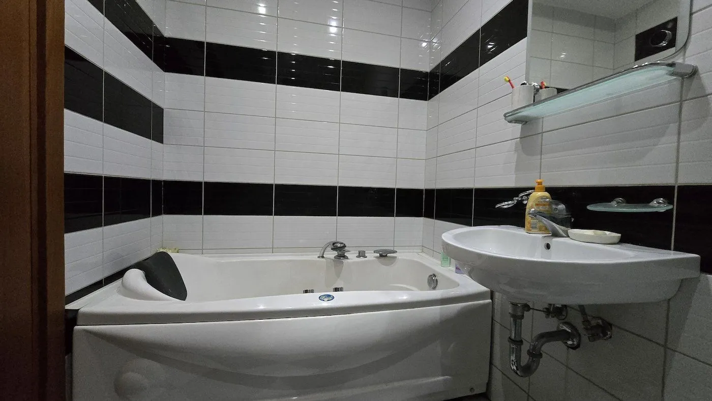 Rent, apartment, 100m², Centar, Podgorica