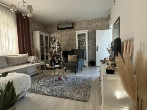 Prodaja, kuća, 187m², Igalo, Herceg Novi - image 2