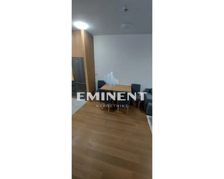 Izdavanje, dvosoban stan, 40m², Novi Beograd Blok 67, Novi Beograd Sve Podlokacije