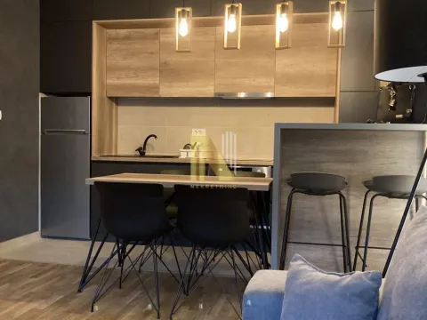 Izdavanje, trosoban stan, 57m², Kej, Novi Sad Sve Podlokacije - image 5